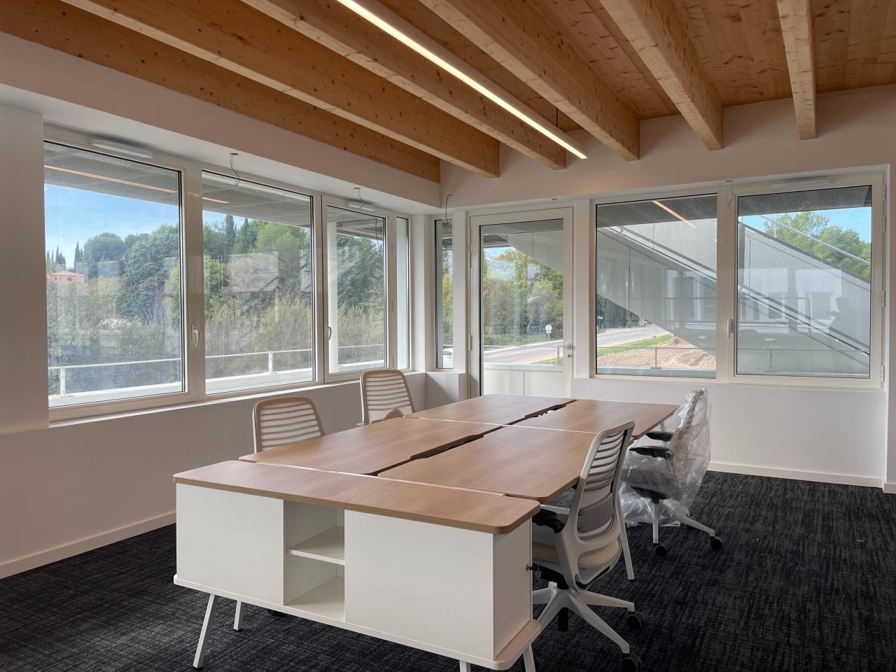 Bureau Ventabren 1053m² Location bureau OLBUR2313993 2